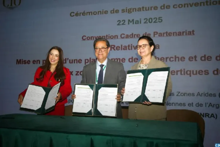 توقيع اتفاقية إطار بورزازات لتنمية المناطق الواحية والصحراوية