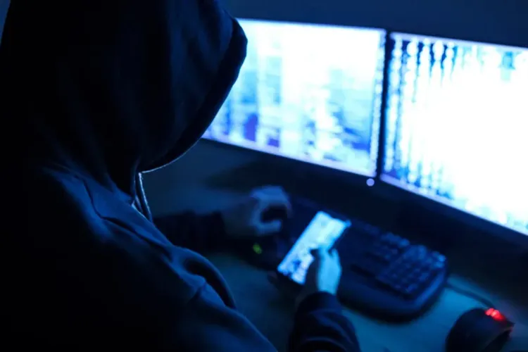 توقيف 6 أشخاص يشتبه في ارتباطهم بشبكة إجرامية متخصصة في قرصنة المعطيات البنكية