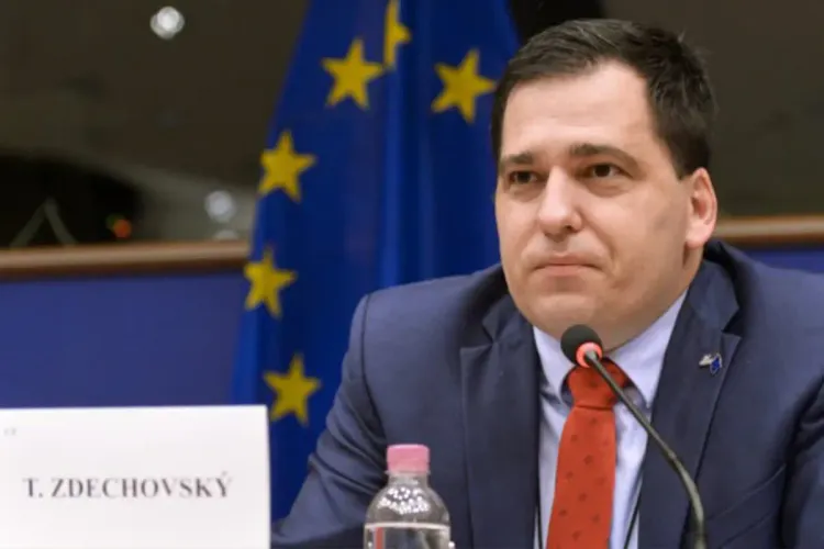 نائب برلماني أوروبي يشيد بالدينامية التنموية التي تشهدها جهة كلميم وادنون