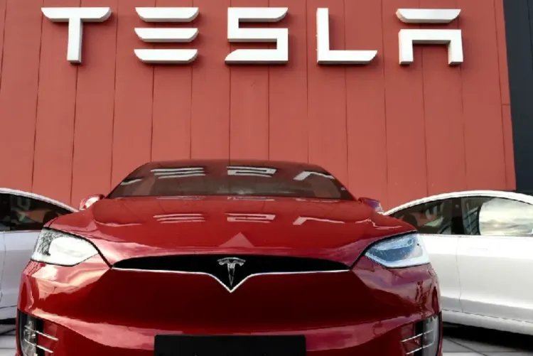 تراجع مبيعات سيارات "تيسلا" بنسبة 13,5 في المائة