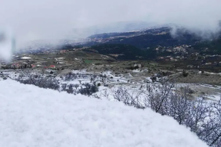 تساقطات ثلجية وموجة برد مرتقبة من السبت إلى الثلاثاء بعدد من مناطق المملكة (نشرة إنذارية)