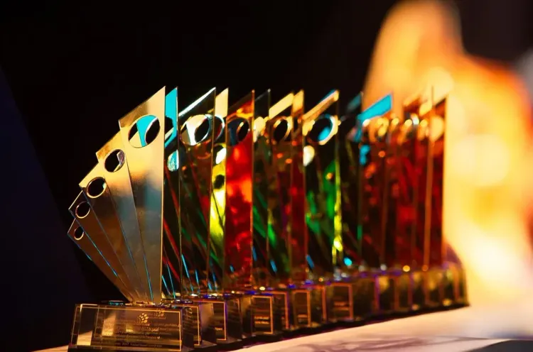 تتويج المغربي مهدي رايس بجائزة الشارقة للاتصال الحكومي