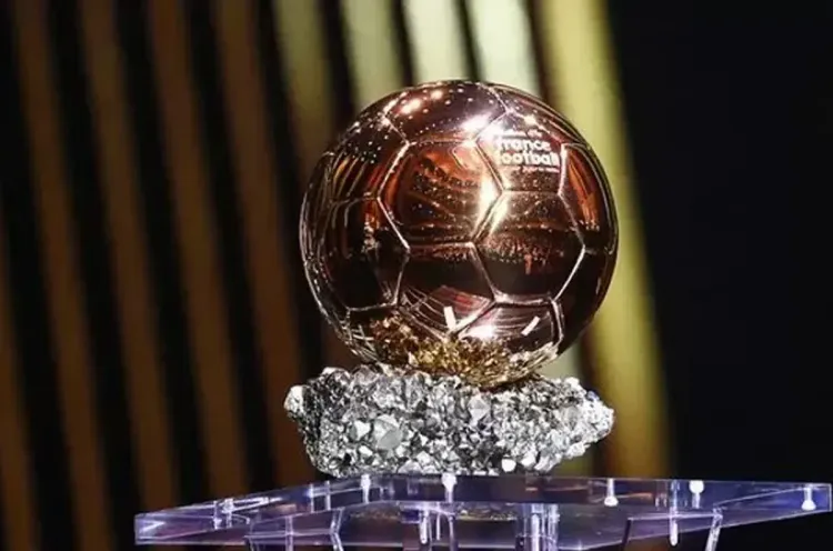 فرانس فوتبول تعلن عن قائمة المرشحين للكرة الذهبية