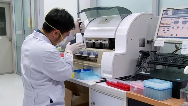 الصين : الجرعة الثالثة للقاح كوفيد 19 تقلل معدلات الإصابة بأعراض شديدة والوفاة