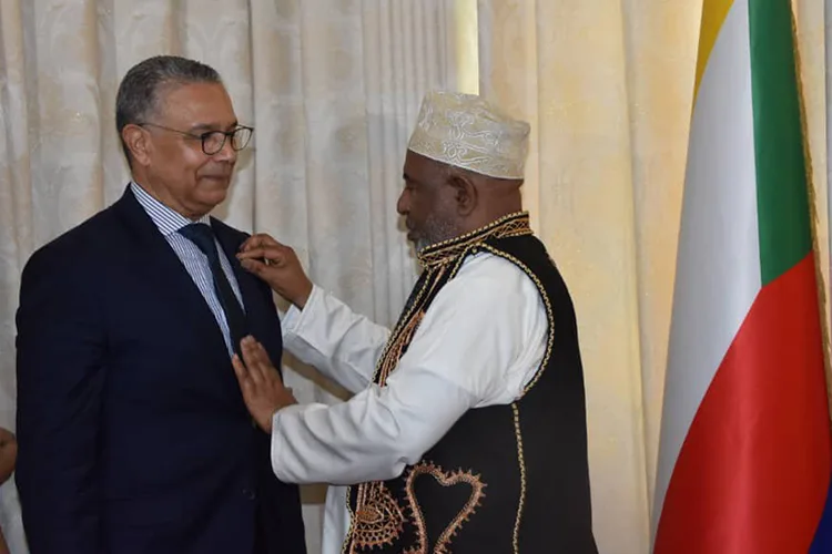 رئيس جمهورية القمر يستقبل المدير العام للمكتب الوطني للكهرباء والماء الصالح للشرب