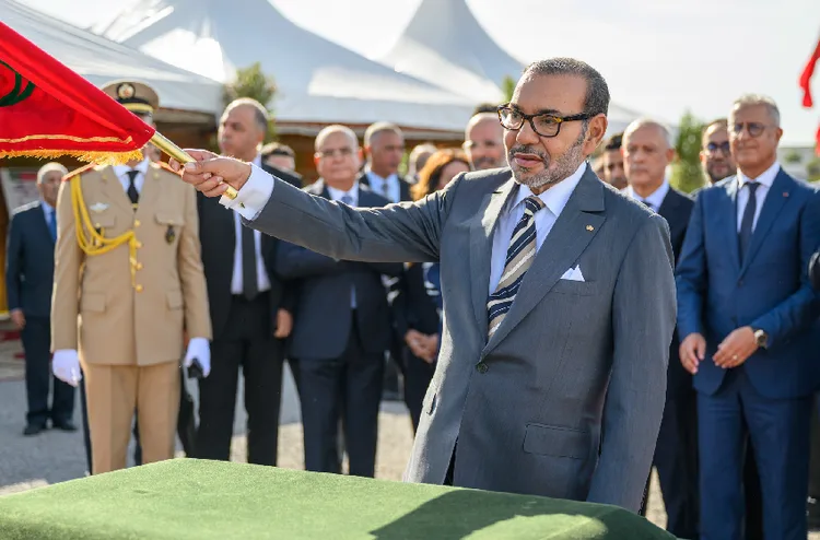 جلالة الملك يعطي انطلاقة مشاريع سككية مهيكلة ذات وقع كبير على التنقل داخل الحاضرة الكبرى للدار البيضاء