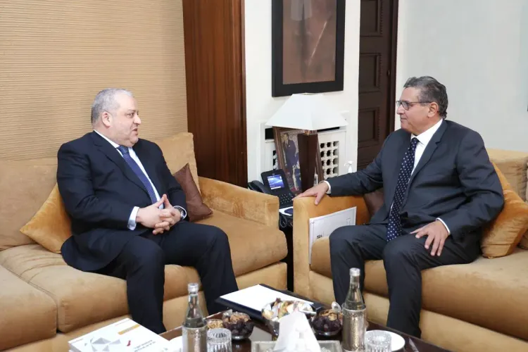 رئيس الهيئة الوطنية للمعلومات المالية يقدم للسيد عزيز أخنوش التقرير السنوي للهيئة برسم سنة 2021