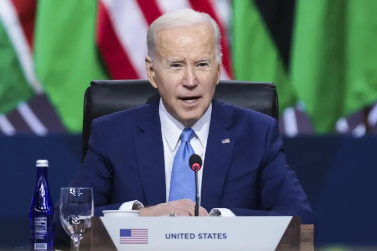 قانون المناخ 2022 .. جو بايدن يسعى لتحقيق التزامات بلاده المناخية