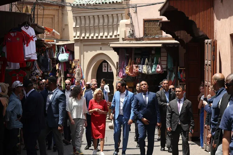 السيدة الأولى للولايات المتحدة الأمريكية تزور الثانوية الإعدادية ابن العريف بمراكش