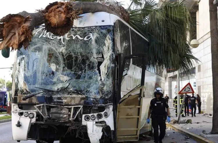 إسبانيا.. قتلى في حادث حافلة في قادس