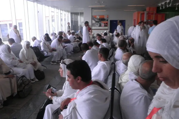 موسم الحج 2022 : وزارة الأوقاف تدعو الحجاج المغاربة للإحرام في الطائرة عند بلوغ ميقات