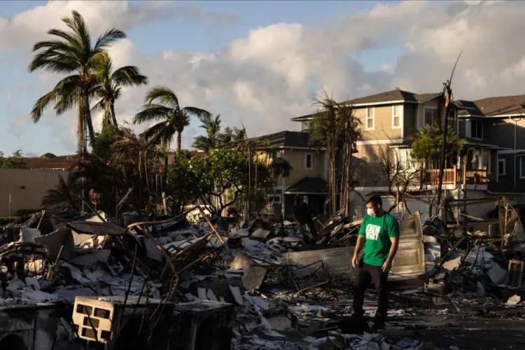 حرائق الغابات في هاواي الأمريكية تودي بحياة 93 شخصا