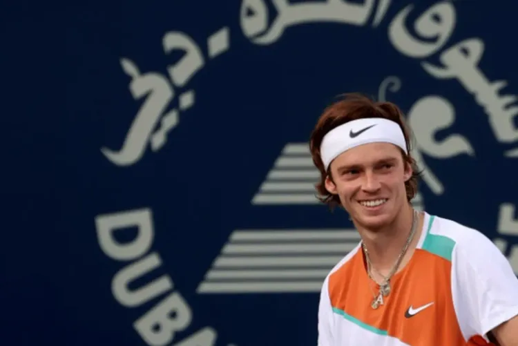 دورة دبي لكرة المضرب 2022 : الروسي أندري روبليف يحرز اللقب