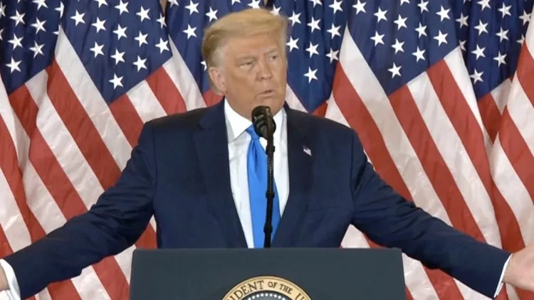 دونالد ترامب يؤكد "عدم وجود ناجين" من الحادث الجوي قرب واشنطن، "المأساة المروعة"