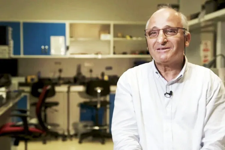 العالم والمهندس المغربي رشيد اليزمي: مفاوضات لإنشاء مصنعين في المغرب