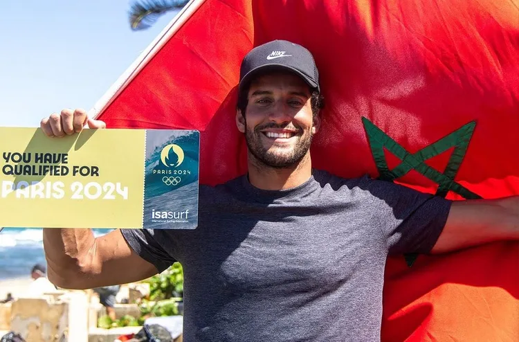 رمزي بوخيام يفوز بالميدالية الفضية في الألعاب العالمية ببورتوريكو في رياضة سورف