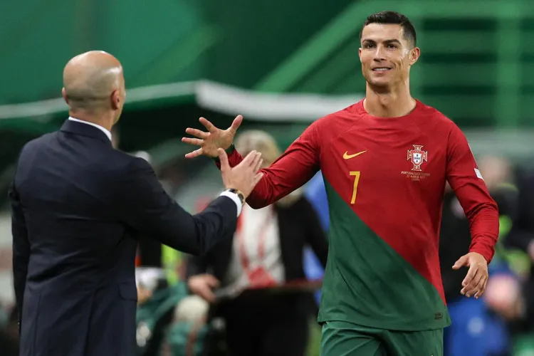 كريستيانو رونالدو يكرم بميدالية الشرف بلشبونة