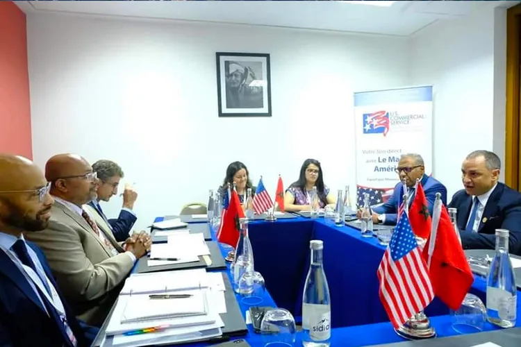 السيد مزور يدعو إلى النهوض بنموذج لتهيئة مناطق صناعية مستدامة بشراكة بين القطاعين العام والخاص