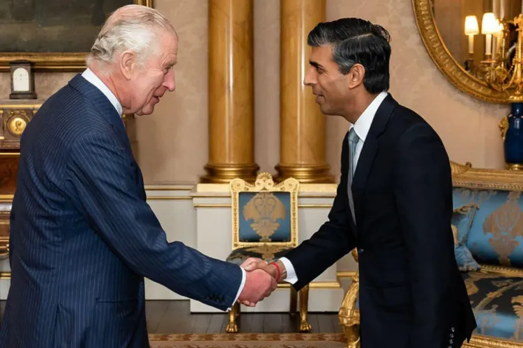 الملك تشالز الثالث يعيّن ريشي سوناك رئيساً للوزراء