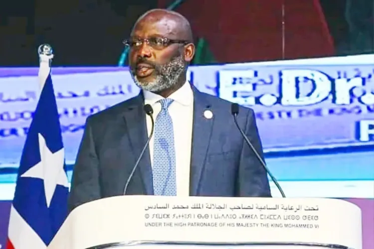 من طنجة، رئيس ليبيريا يدعو الدول الإفريقية إلى رص الصفوف لمواجهة التحديات متعددة الأوجه