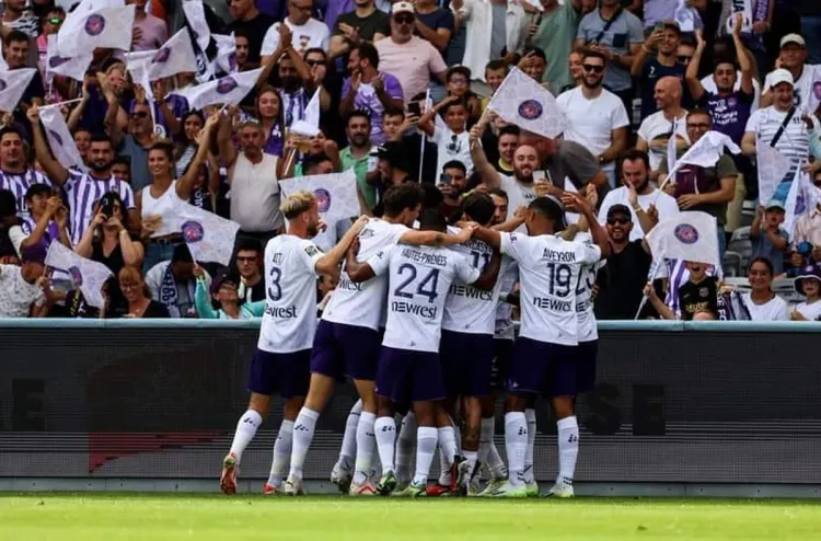 زكريا أبو خلال يتألق ويسجل ضد كليرمون فوت في الدوري الفرنسي