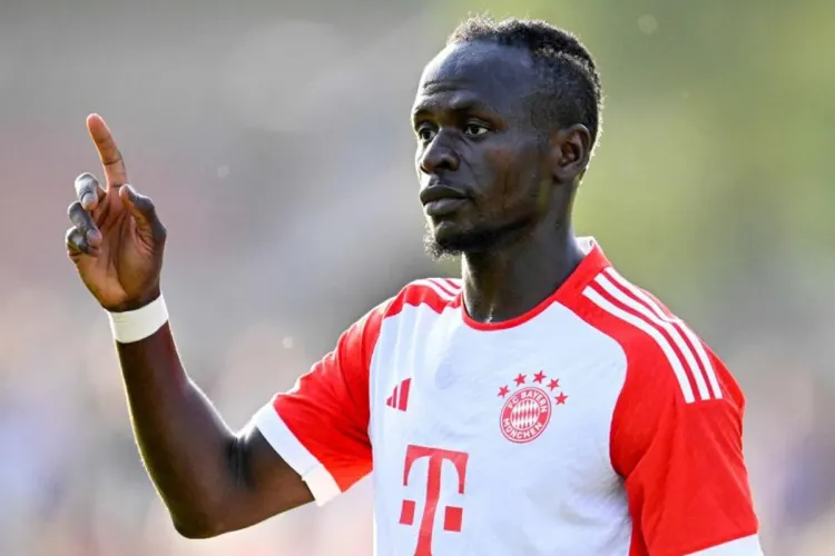 ساديو مانيه يقترب من مجاورة رونالدو في النصر