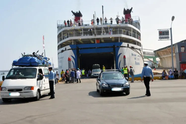 الاحتفال باليوم الوطني للمغاربة المقيمين بالخارج تحت شعار "ورش الرقمنة: تعزيز لخدمات القرب الموجهة لمغاربة العالم"