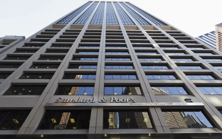 ستاندرد آند بورز تعدل النظرة المستقبلية لسلطنة عمان إلى إيجابية