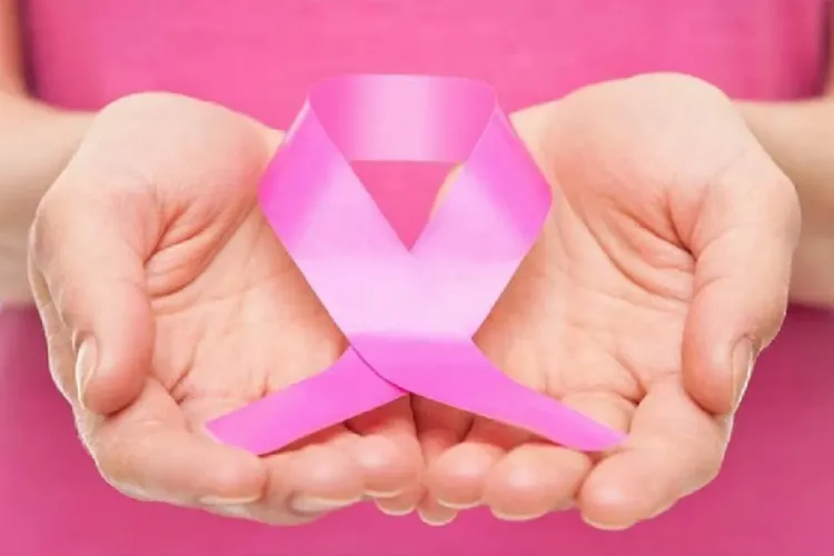 وزارة الصحة والحماية الاجتماعية تطلق الحملة الوطنية للتحسيس والوقاية والكشف المبكر عن سرطاني الثدي وعنق الرحم