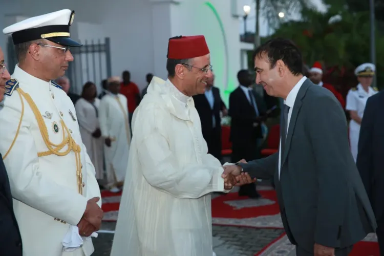 حفل استقبال كبير في ليبرفيل بمناسبة عيد العرش