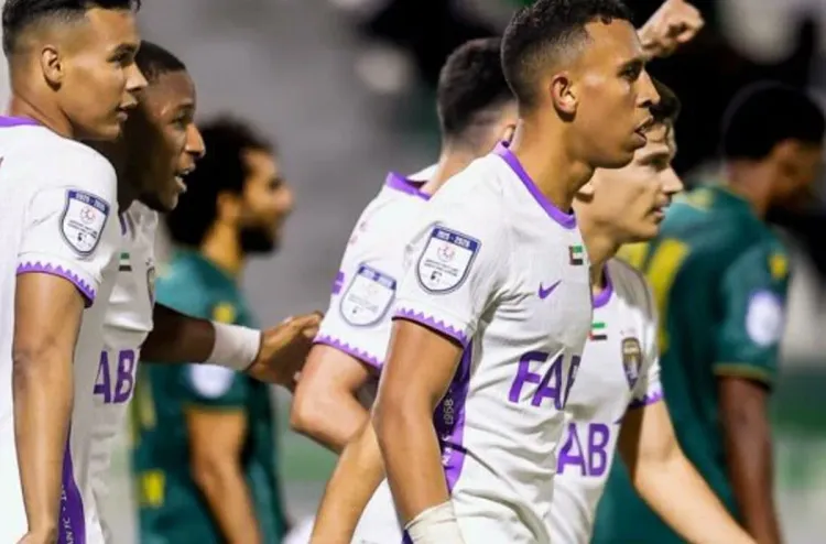 سفيان رحيمي يسجل هاتريك ويقود "العين" للفوز على مضيفه "خورفكان" (3-2)