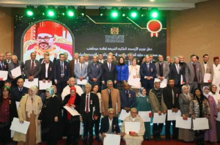 سلا.. توشيح عدد من موظفي وزارة الفلاحة والصيد البحري والتنمية القروية والمياه والغابات بأوسمة ملكية