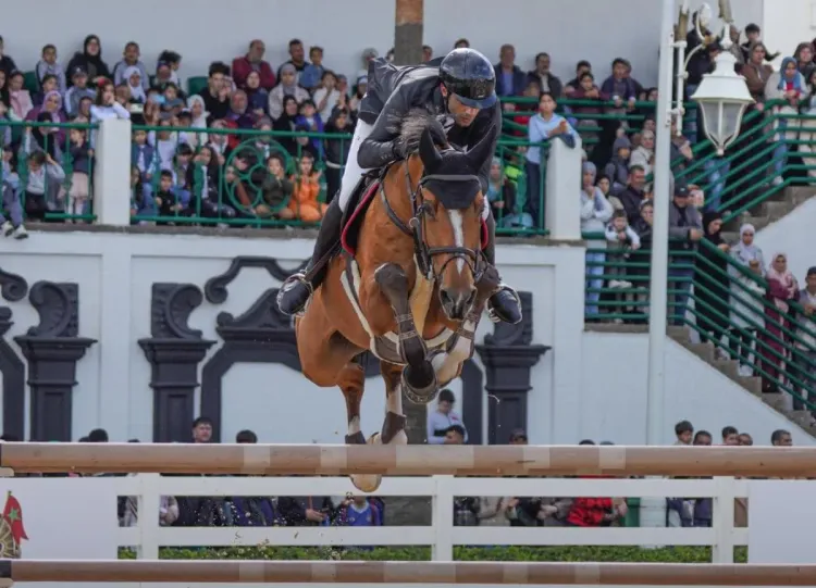 المباراة الرسمية للقفز على الحواجز بتطوان : الفارس عبد السلام بناني سميرس يفوز بالجائزة الكبرى لصاحب الجلالة الملك محمد السادس