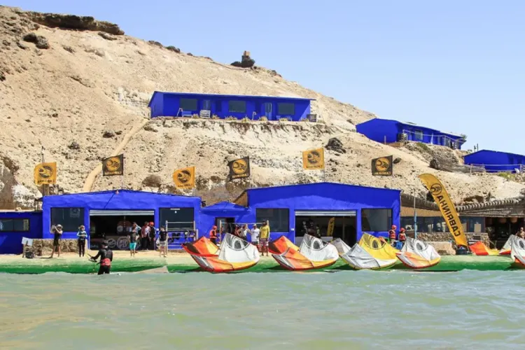 رهانات قطاع السياحة وسبل تعزيز واستدامة الدينامية السياحية محور اجتماع بالداخلة