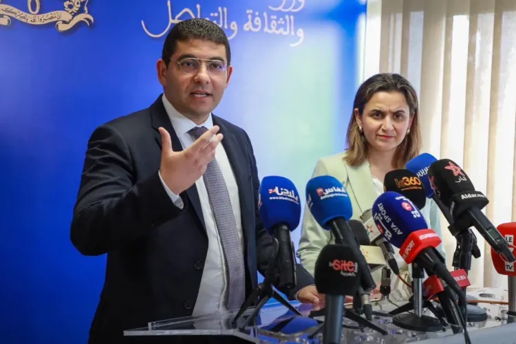 الوزيران بنسعيد ومزور يوقعان شراكة لتسهيل ورقمنة المساطر الإدارية الخاصة بحضانات الأطفال