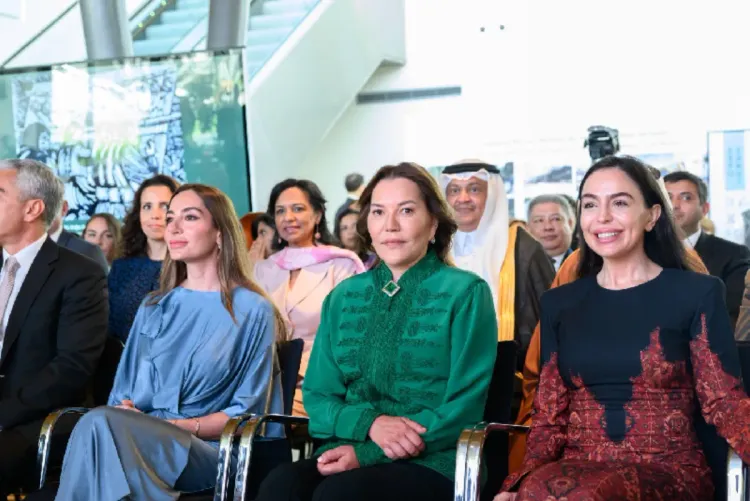 صاحبة السمو الملكي الأميرة للا حسناء تزور بباكو المركز الدولي لفن "الموغام"