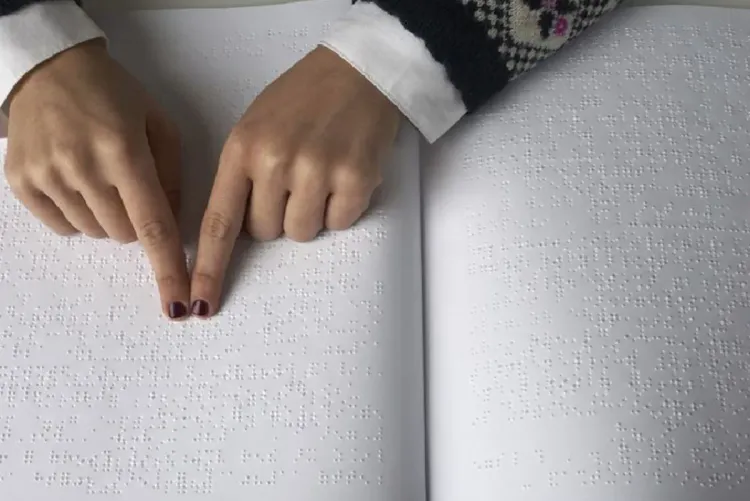 تمارة.. انطلاق الدورة التكوينية السنوية لفائدة مدرسي الإعلاميات الخاصة بالمكفوفين وضعاف البصر