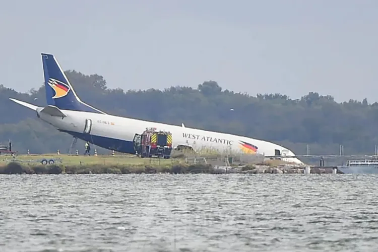 انحراف طائرة شحن أثناء هبوطها بمطار مونبليي الفرنسي