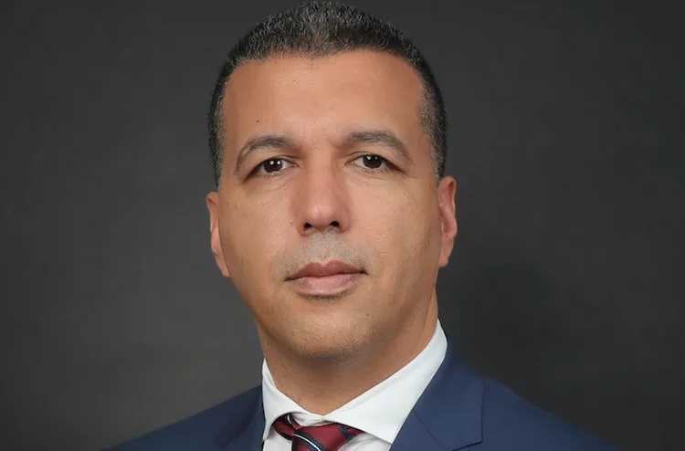 إدراج مجموعة "CMGP" في بورصة الدار البيضاء.. الاكتتاب في العملية 37 مرة من قبل 33 ألفا و 771 مستثمرا (السيد الصنهاجي)