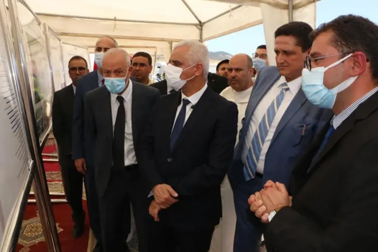 وزير الصحة يقوم بزيارة تفقدية لورش بناء المركز الاستشفائي بوزان