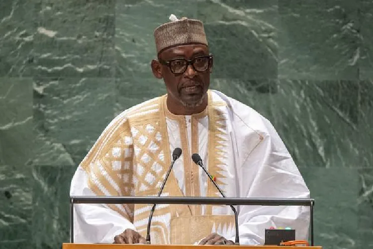 وزير الخارجية المالي يعبر عن امتنانه العميق لجلالة الملك على تضامن المملكة مع تحالف دول الساحل