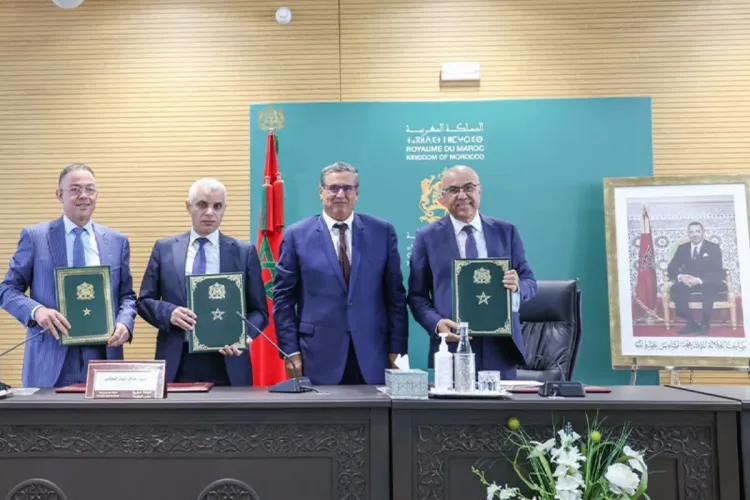 السيد عزيز أخنوش يشرف على مراسيم توقيع اتفاقية إطار للرفع من عدد مهنيي قطاع الصحة