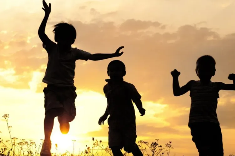 معرض علاياش عقلتي - الطفولة المغربية يفتح أبوابه بكل من الرباط والدار البيضاء