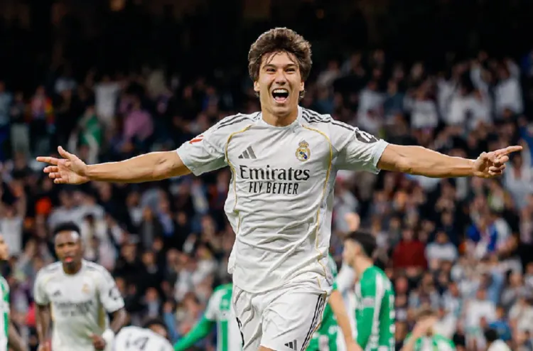 بطولة اسبانيا لكرة القدم.. غارسيا يقود ريال مدريد للفوز على ضيفه ريال بيتيس بـ 5-1