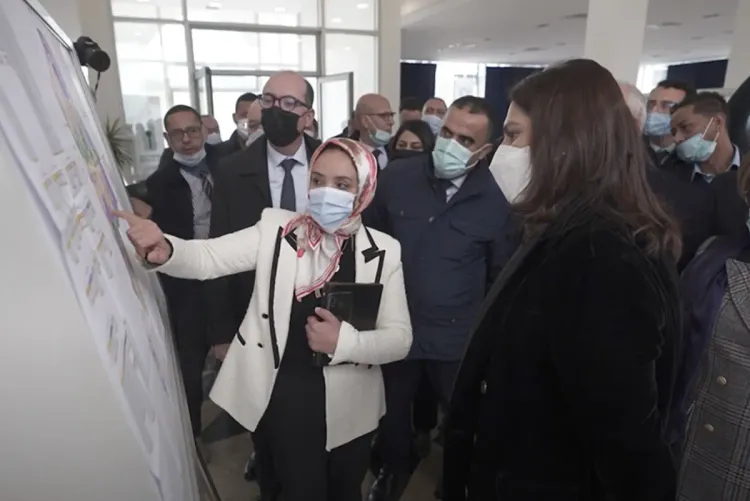 الترخيص لـ 847 مشروعا للبناء في العالم القروي بارتفاع نسبته 600 في المائة (وزيرة)