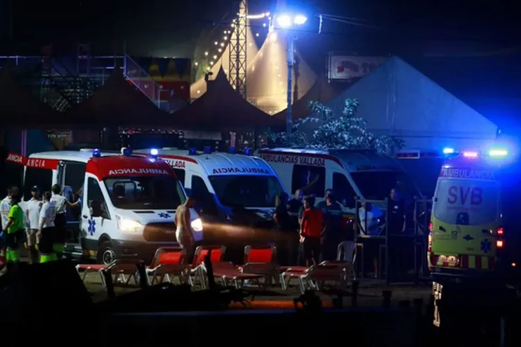 إسبانيا : مصرع شخص واحد وإصابة آخرين في انهيار مسرح بمهرجانٍ موسيقي بفالنسيا