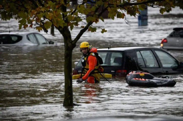 فرنسا/فيضانات: أربع محافظات في حالة طوارئ قصوى فيما يوجد شخص في عداد المفقودين