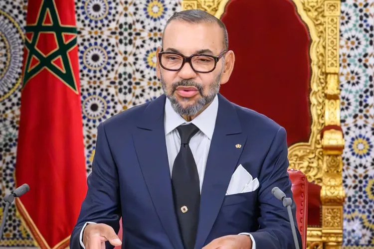جلالة الملك محمد السادس : نؤكد لإخواننا الجزائريين قيادة وشعبا أن المغرب لن يكون أبدا مصدر أي شر أو سوء