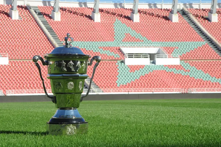 كأس العرش لكرة القدم.. تحديد مواعيد مباراتي نصف النهائي