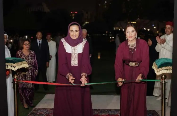 العام الثقافي (قطر- المغرب 2024).. صاحبة السمو الملكي الأميرة للا حسناء، مرفوقة بسعادة الشيخة المياسة بنت حمد آل ثاني ، تدشن بالدوحة الجناح المغربي " دار المغرب"